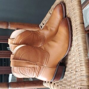 Tecovas short leather 8.5 boots